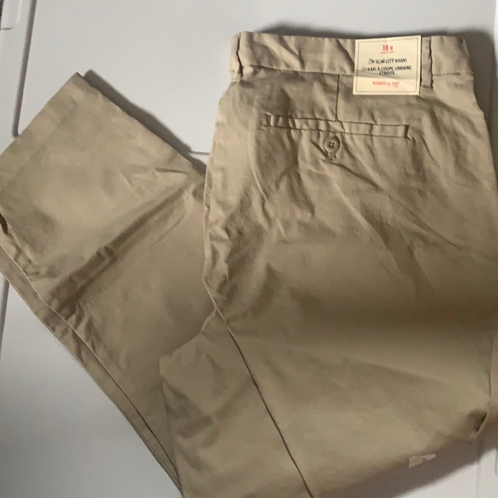 Gap Classic Slim City Khaki Pants Sz 18